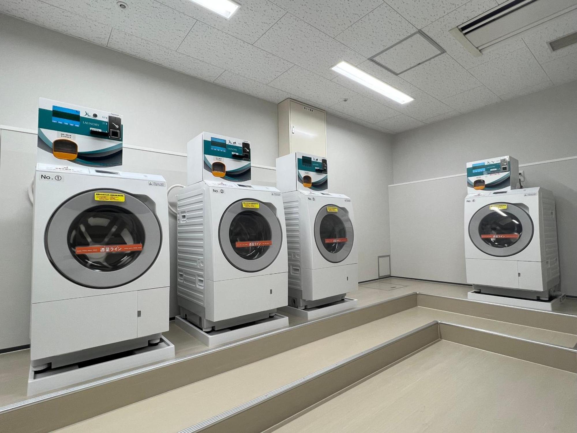 Hotel Associa Шідзуока Екстер'єр фото Commercial laundry